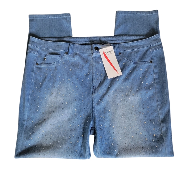 Women's Allure Blue Jeans with Studded Detail - NWT - Picture 3 of 9
